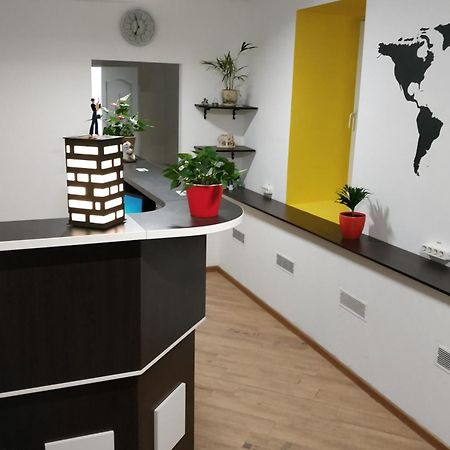Cool Traveler Hostel Kiev Buitenkant foto