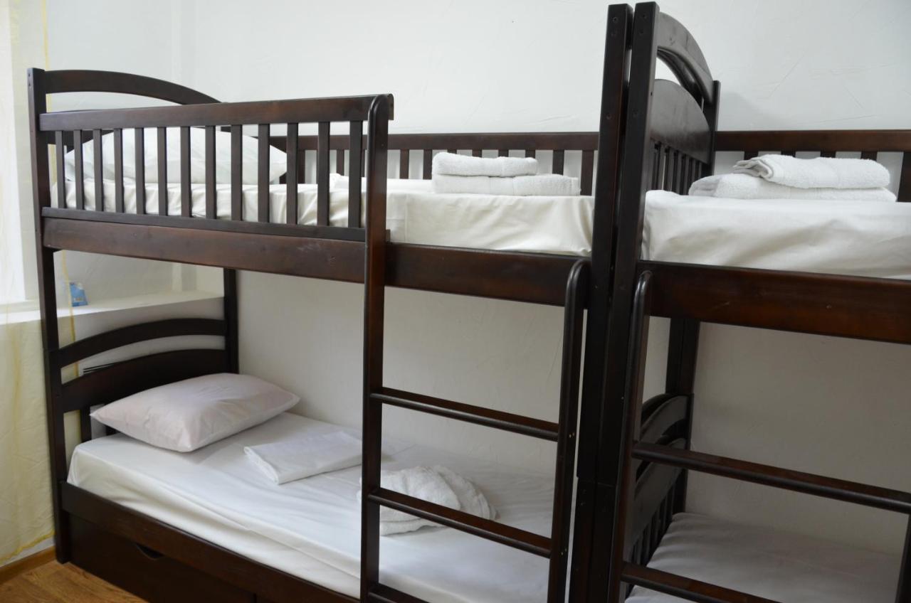 Cool Traveler Hostel Kiev Buitenkant foto