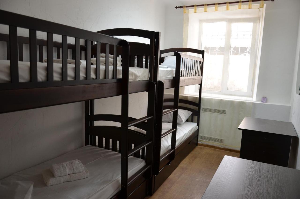 Cool Traveler Hostel Kiev Buitenkant foto