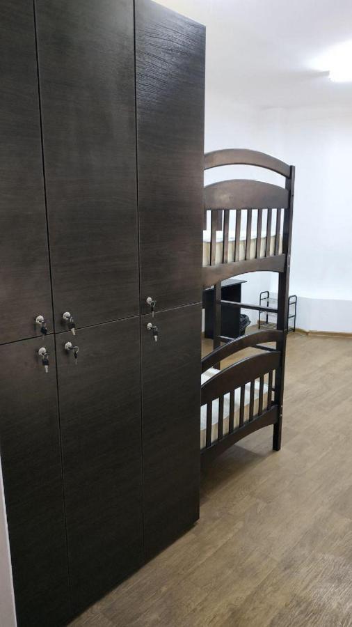 Cool Traveler Hostel Kiev Buitenkant foto