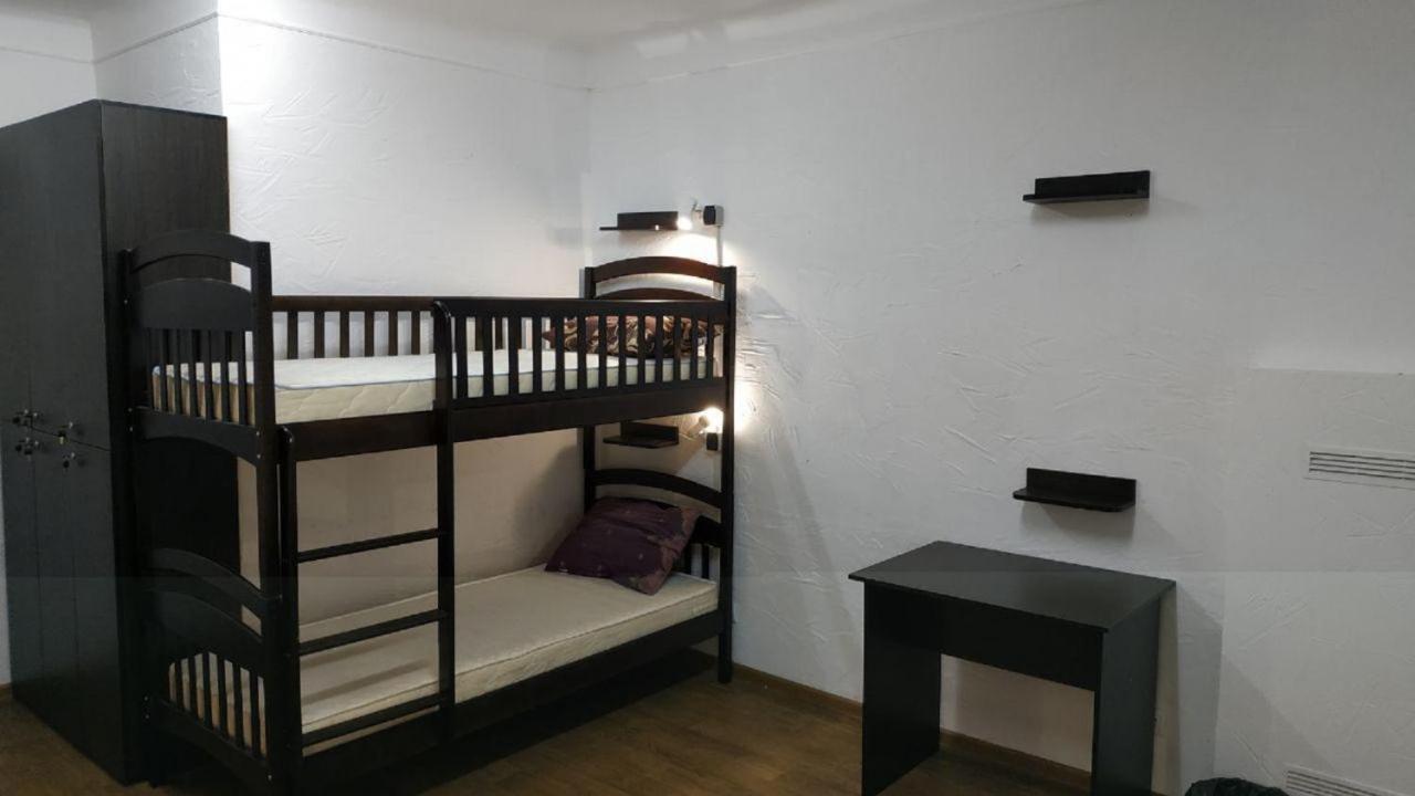 Cool Traveler Hostel Kiev Buitenkant foto
