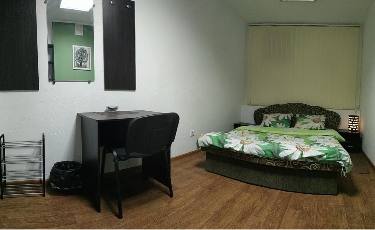 Cool Traveler Hostel Kiev Buitenkant foto