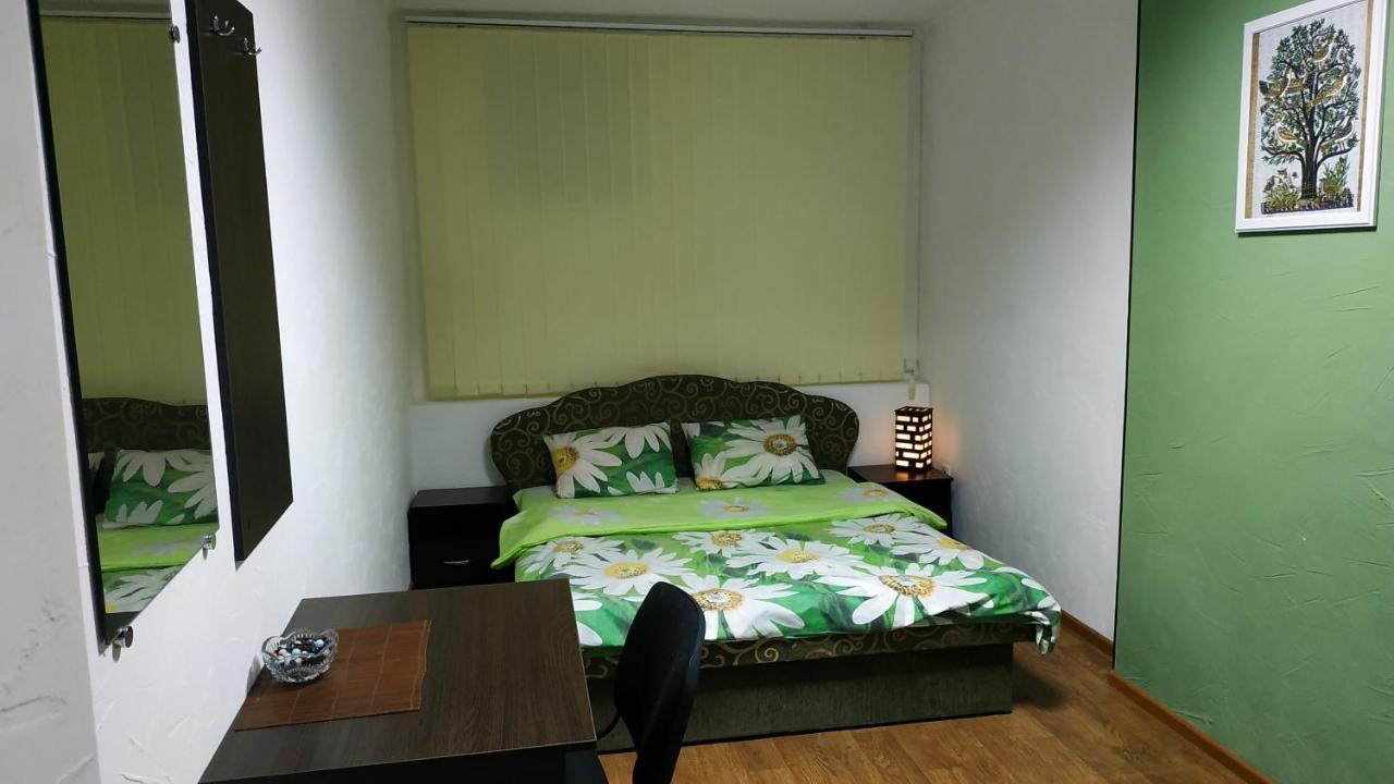 Cool Traveler Hostel Kiev Buitenkant foto